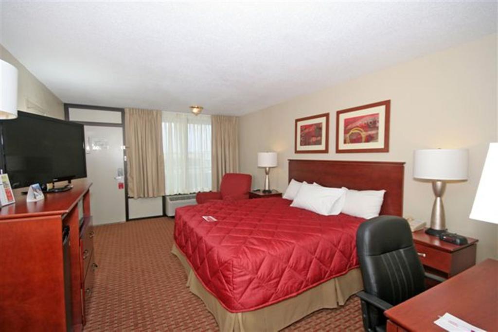 Ramada Burlington Hotel And Conference Center Quarto foto